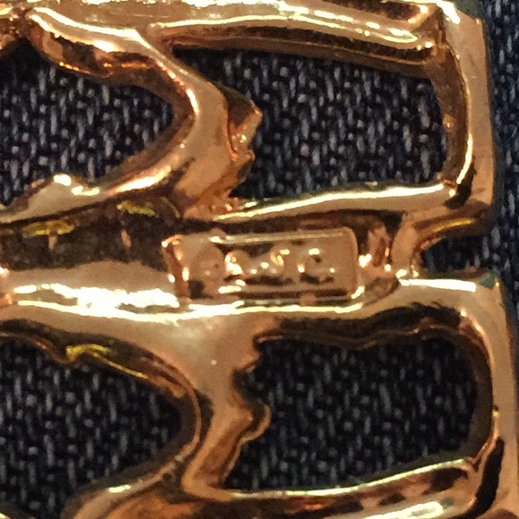 Goldtone Children of the World Brooch Pin - Picture 3 of 3